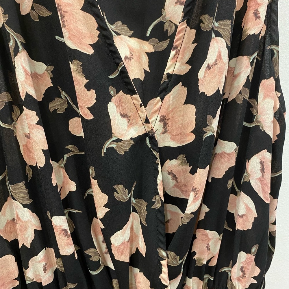 Cute Black and Floral Romper - Picture 3 of 4